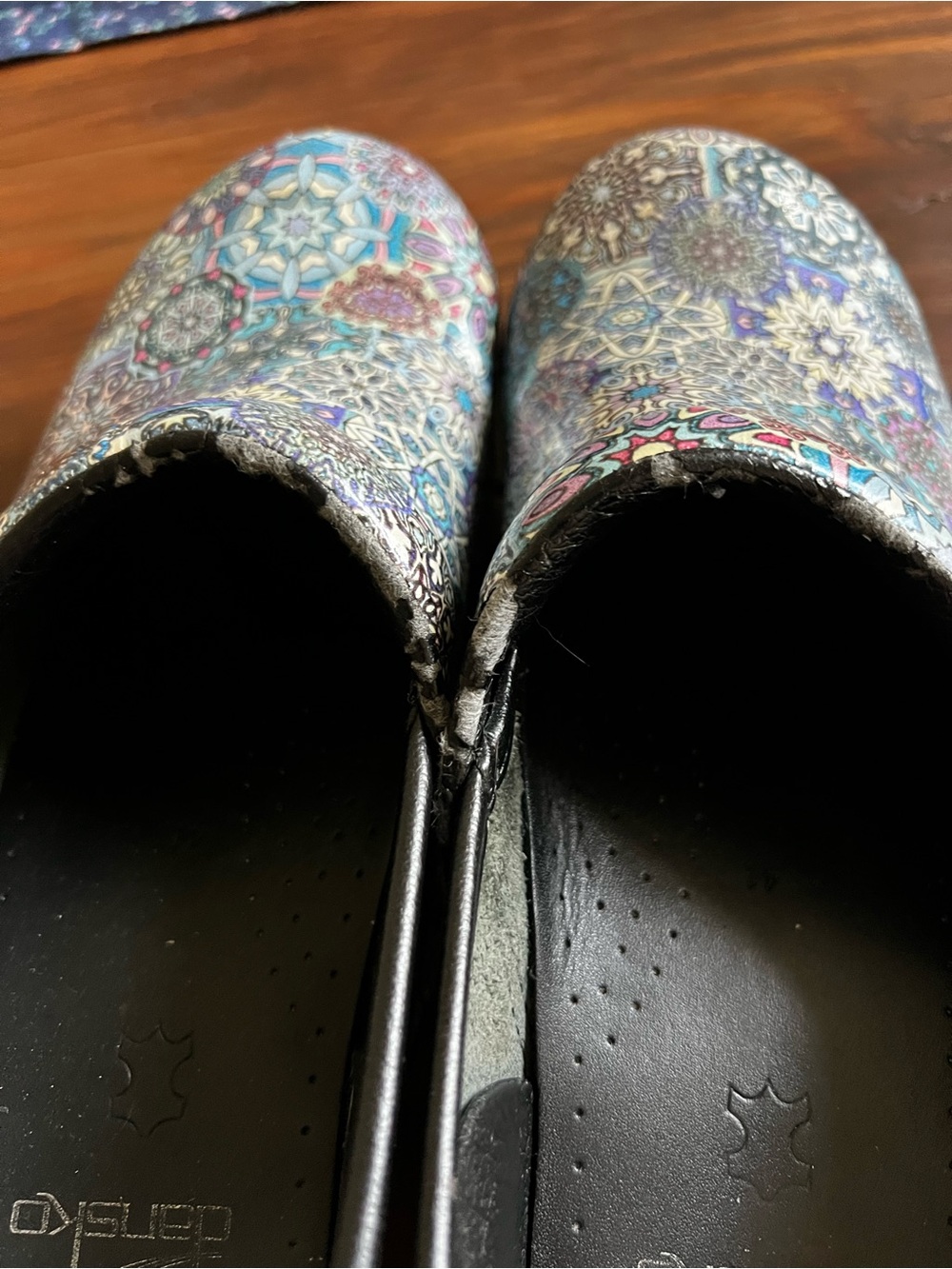 Patterned Dansko clogs - Picture 4 of 5